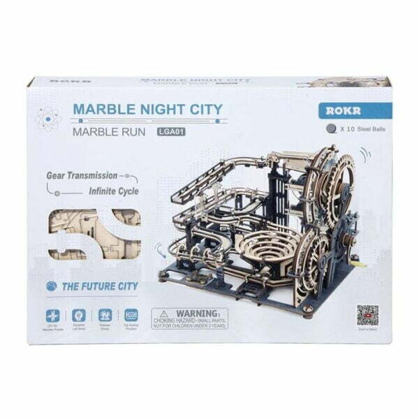 La maquette de la ville nocturne en marbre robotime est dans la boîte.