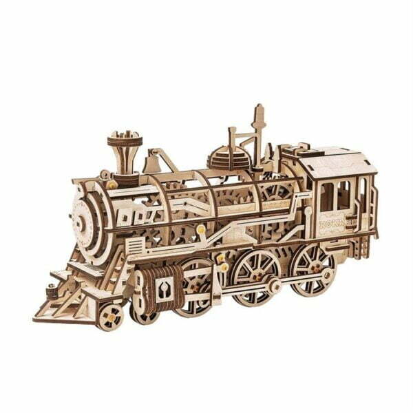 Une maquette de puzzle en bois 3d d'une locomotive à vapeur sur fond blanc.