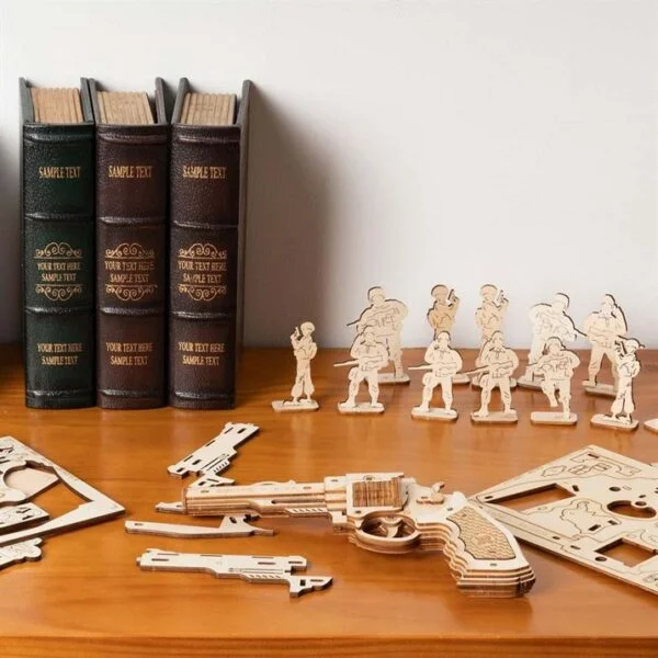Une collection de jouets en bois et de puzzles 3D sur une table.