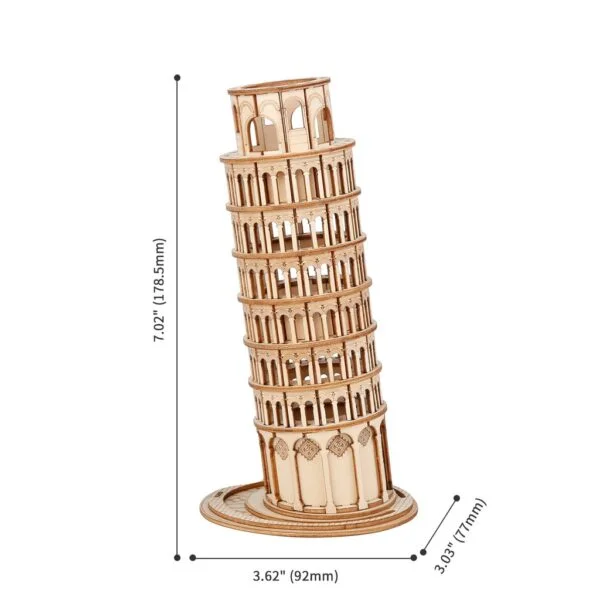 La tour penchée de Pise, réalisée à partir d'un puzzle 3D en bois.