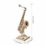 Un puzzle 3D en bois représentant un saxophone.