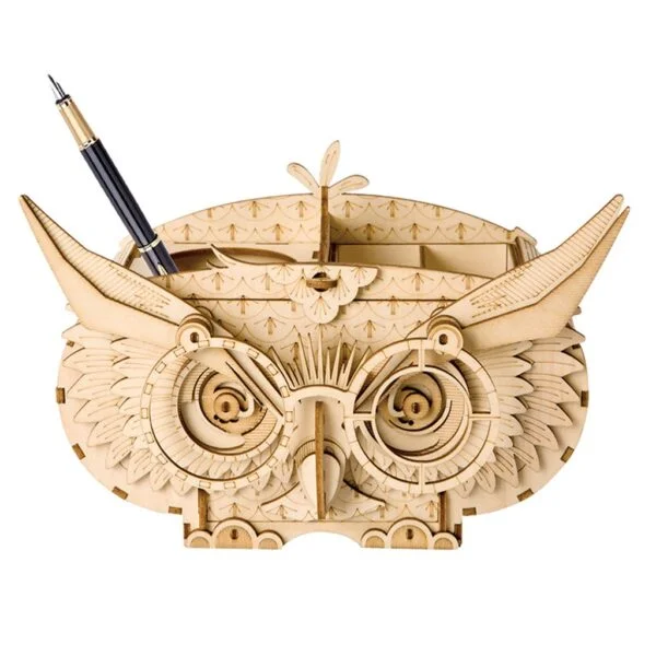 Une maquette 3D en bois d'une chouette avec un stylo intégré.